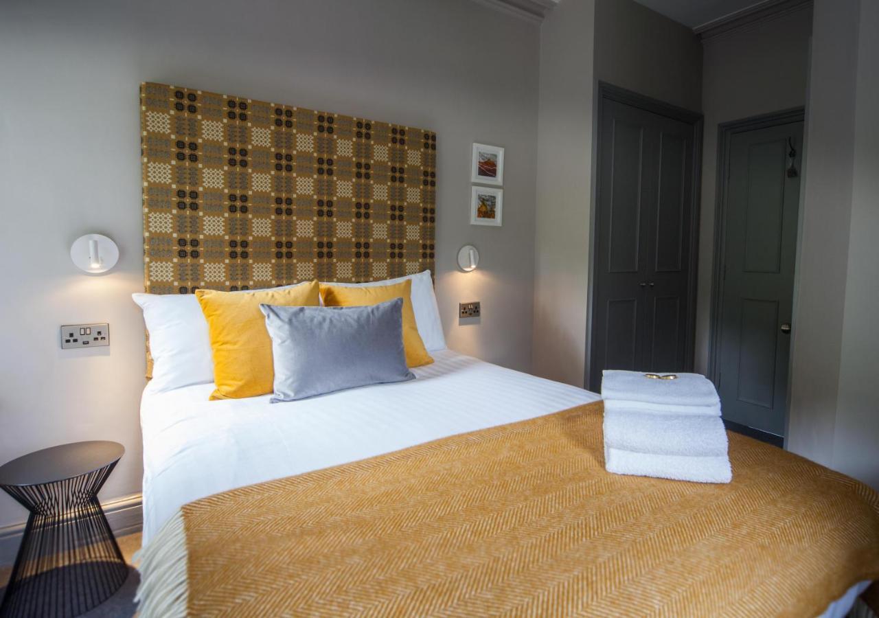 Mary'S Court Guest House - Mairlys เบเทส-อี-คอย ภายนอก รูปภาพ